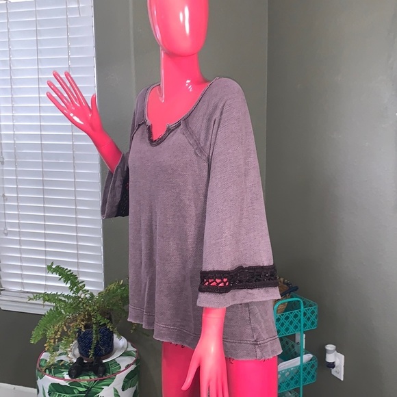 Free People - Picture 3 of 9